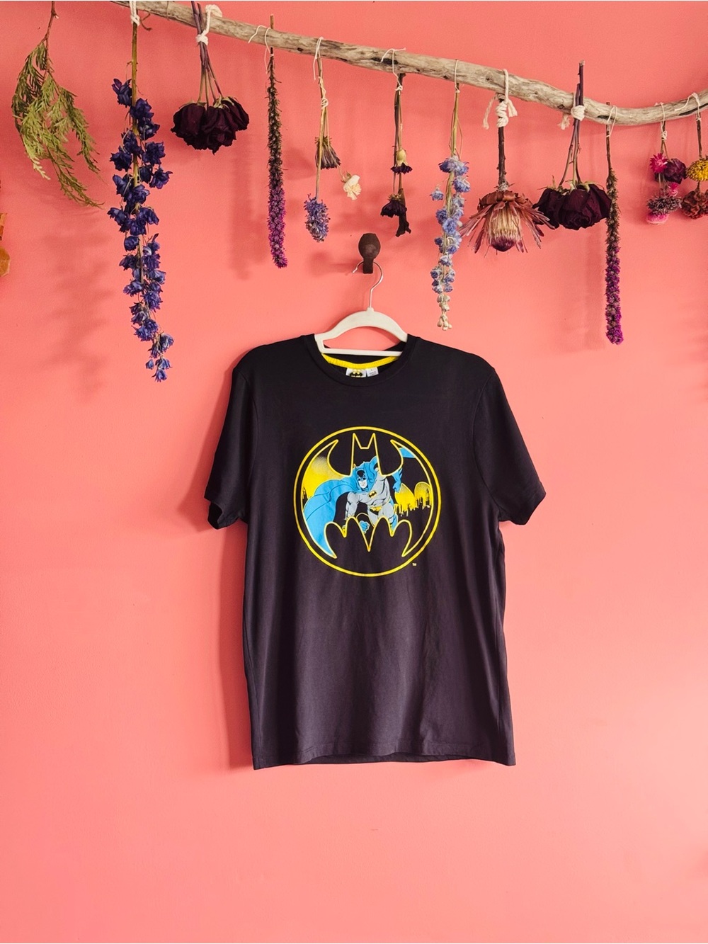 Batman Black Short‑Sleeve Tee with Yellow and Blue Bat Emblem